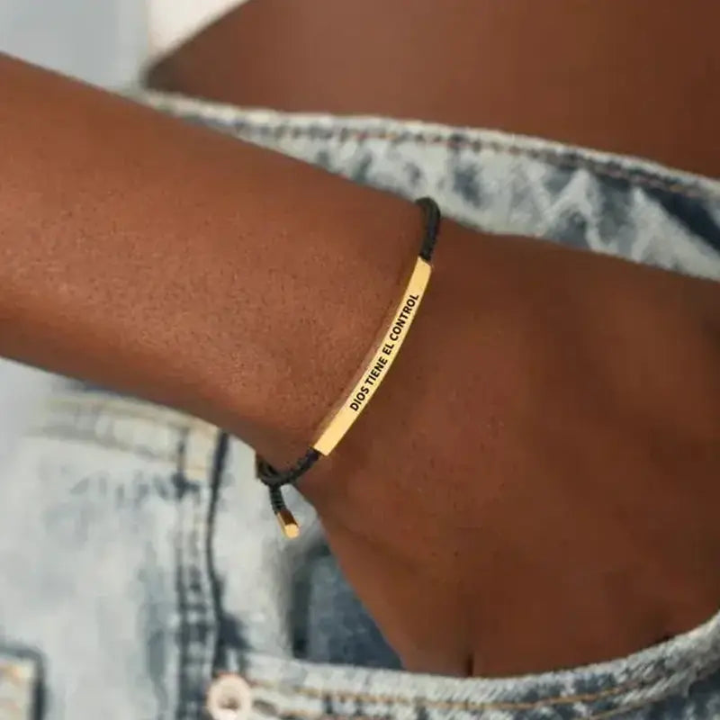 Pulsera “Dios tiene el control” | Oferta especial: Paga 1 lleva 2  unidades